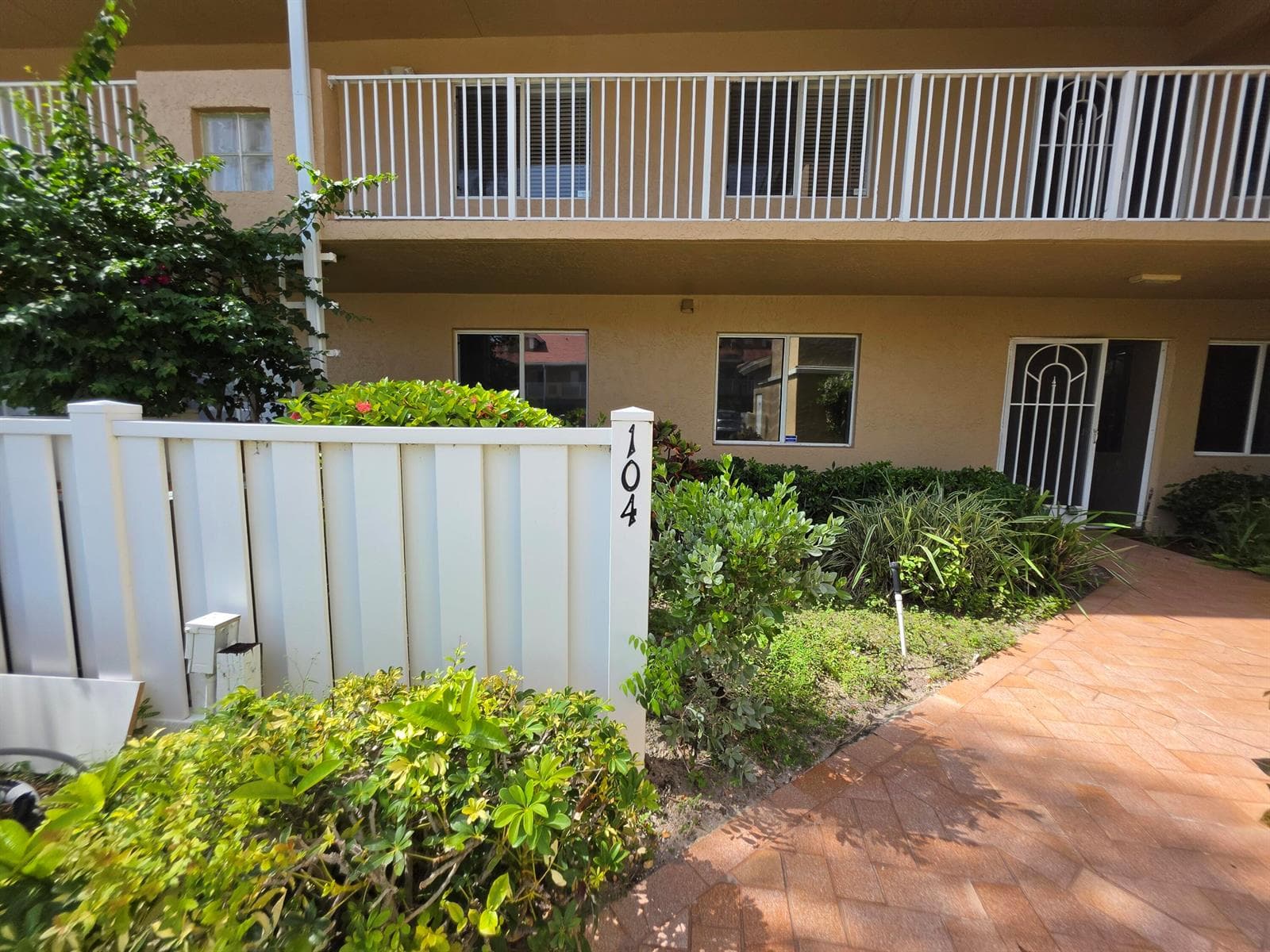 5951 REGAL GLEN Drive # 104, Boynton Beach, FL 33437 photo 3