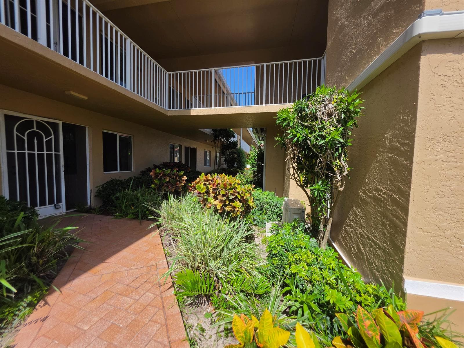 5951 REGAL GLEN Drive # 104, Boynton Beach, FL 33437 photo 4
