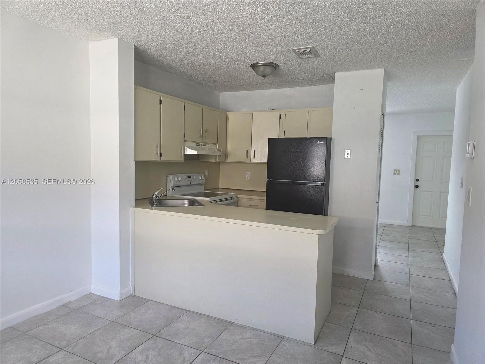 5525 W 24th Way # 11, Hialeah, FL 33016 photo 3