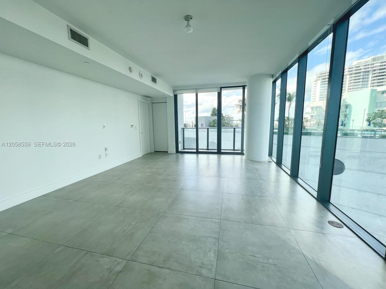 650 NE 32nd St # 908, Miami, FL 33137 photo 5