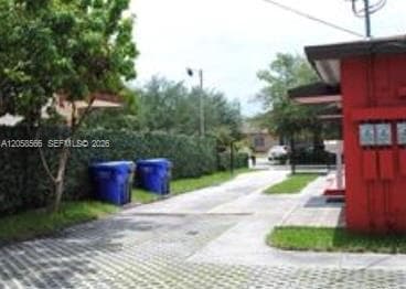 2513 Lincoln St, Hollywood, FL 33020 photo 2