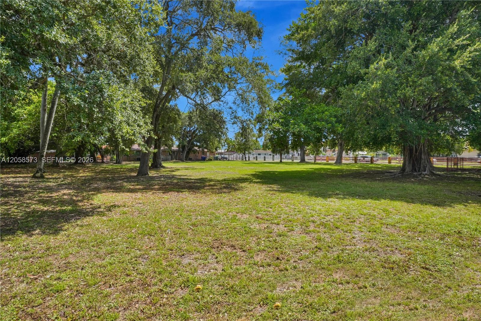 2810 NW 14th St, Miami, FL 33125 photo 5