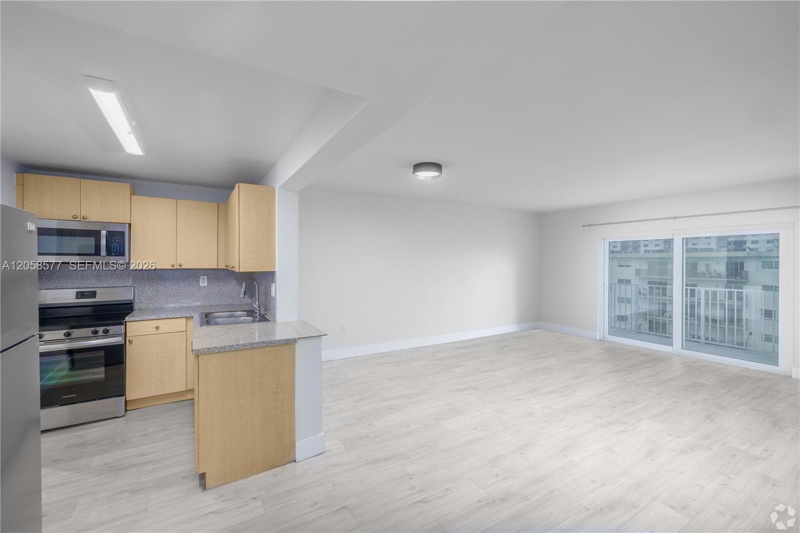 3626 NE 168th St # 202, North Miami Beach, FL 33160 photo 4