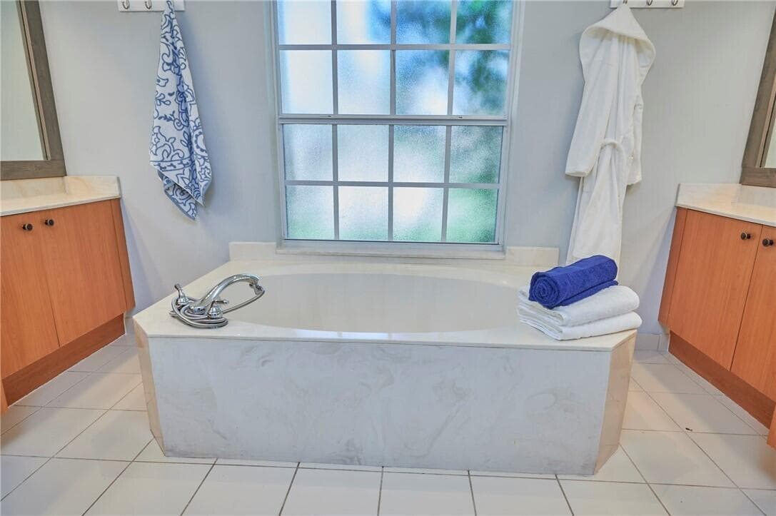 6024 SANTA MARGARITO Drive, Fort Pierce, FL 34951 photo 3