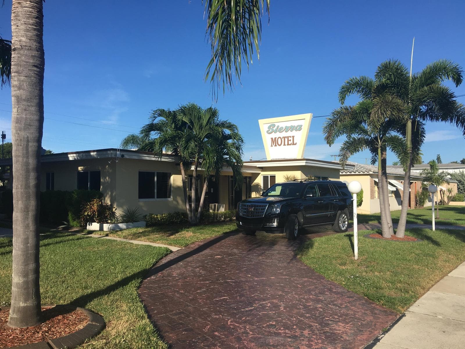 1743 RODMAN Street, Hollywood, FL 33020 photo 2