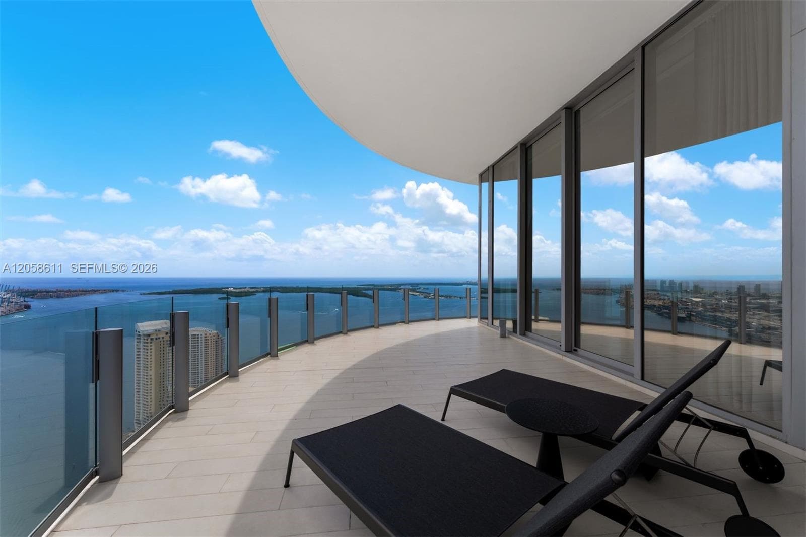 300 Biscayne Boulevard Way # 5801C, Miami, FL 33131 photo 4