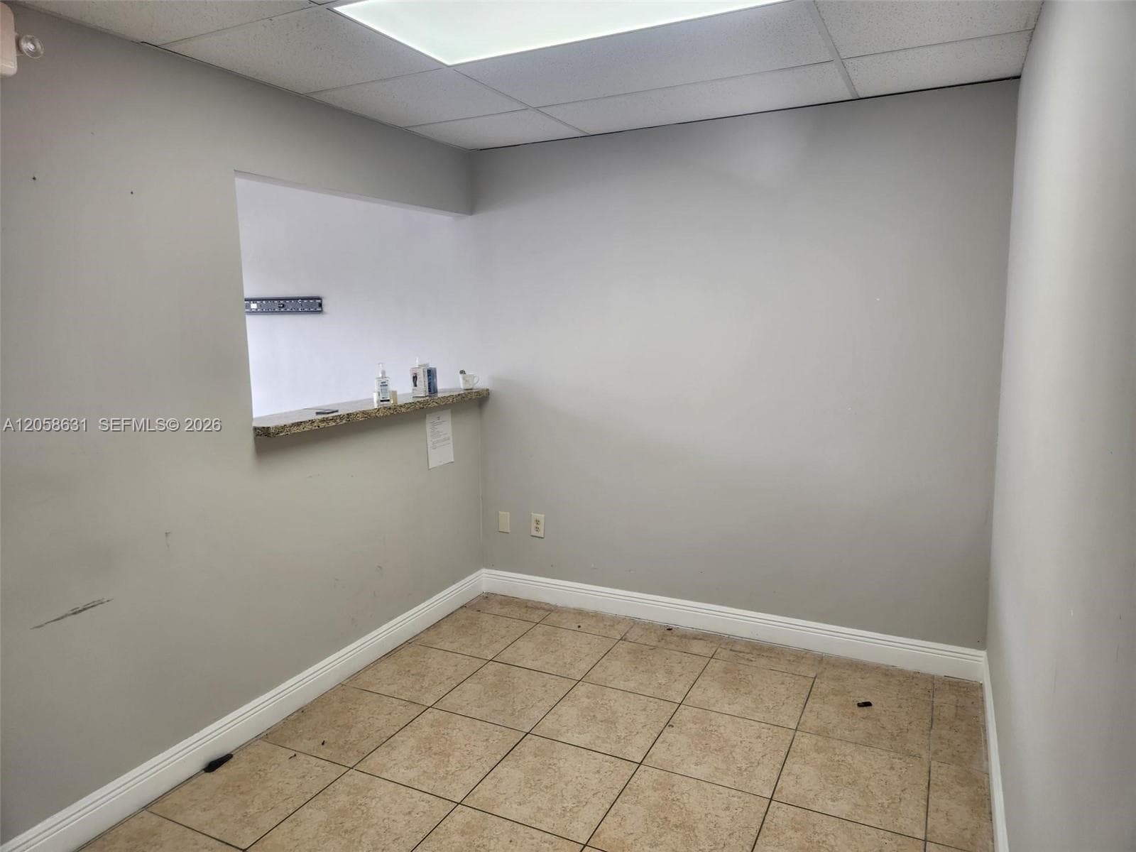 1410 SW 1st St # 1420, Miami, FL 33135 photo 5