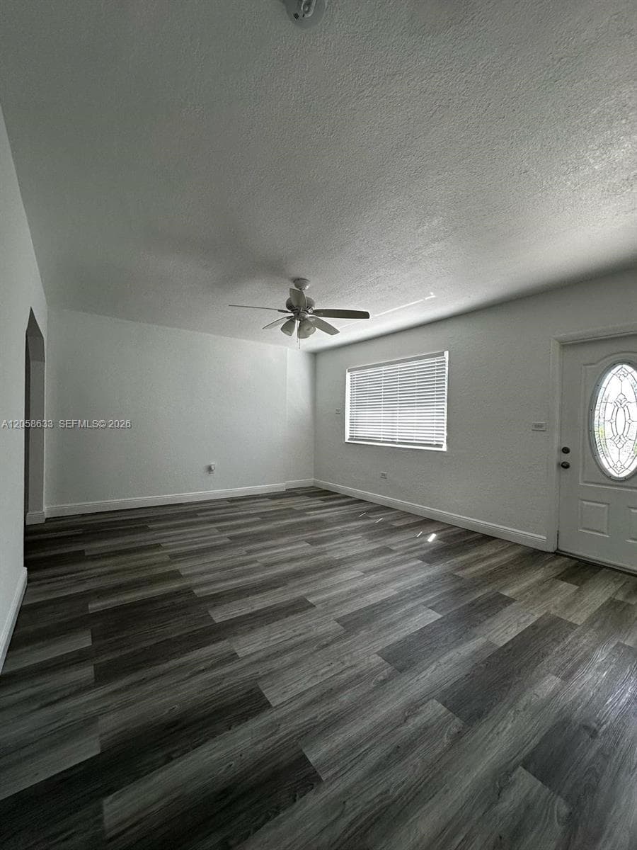 903 NE 111th St # 903, Biscayne Park, FL 33161 photo 5