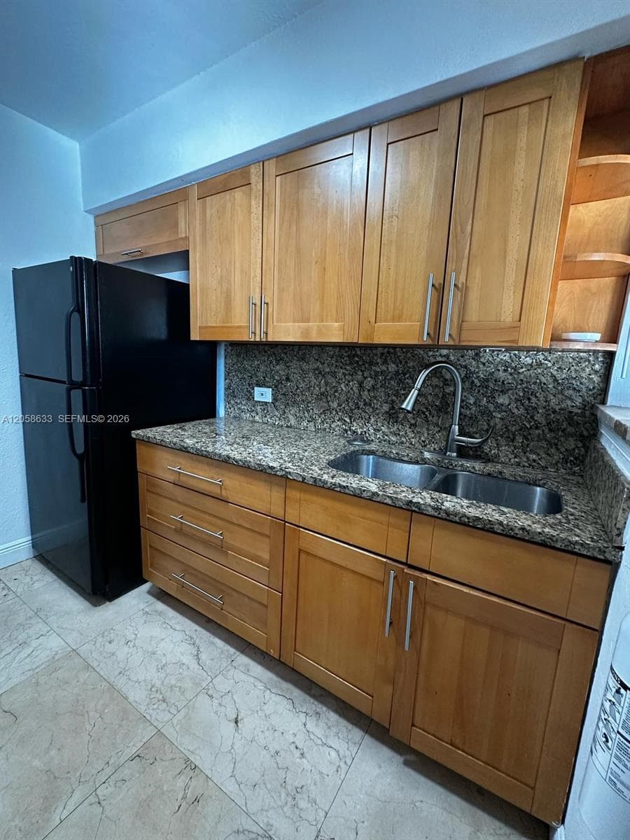 903 NE 111th St # 903, Biscayne Park, FL 33161 photo 4