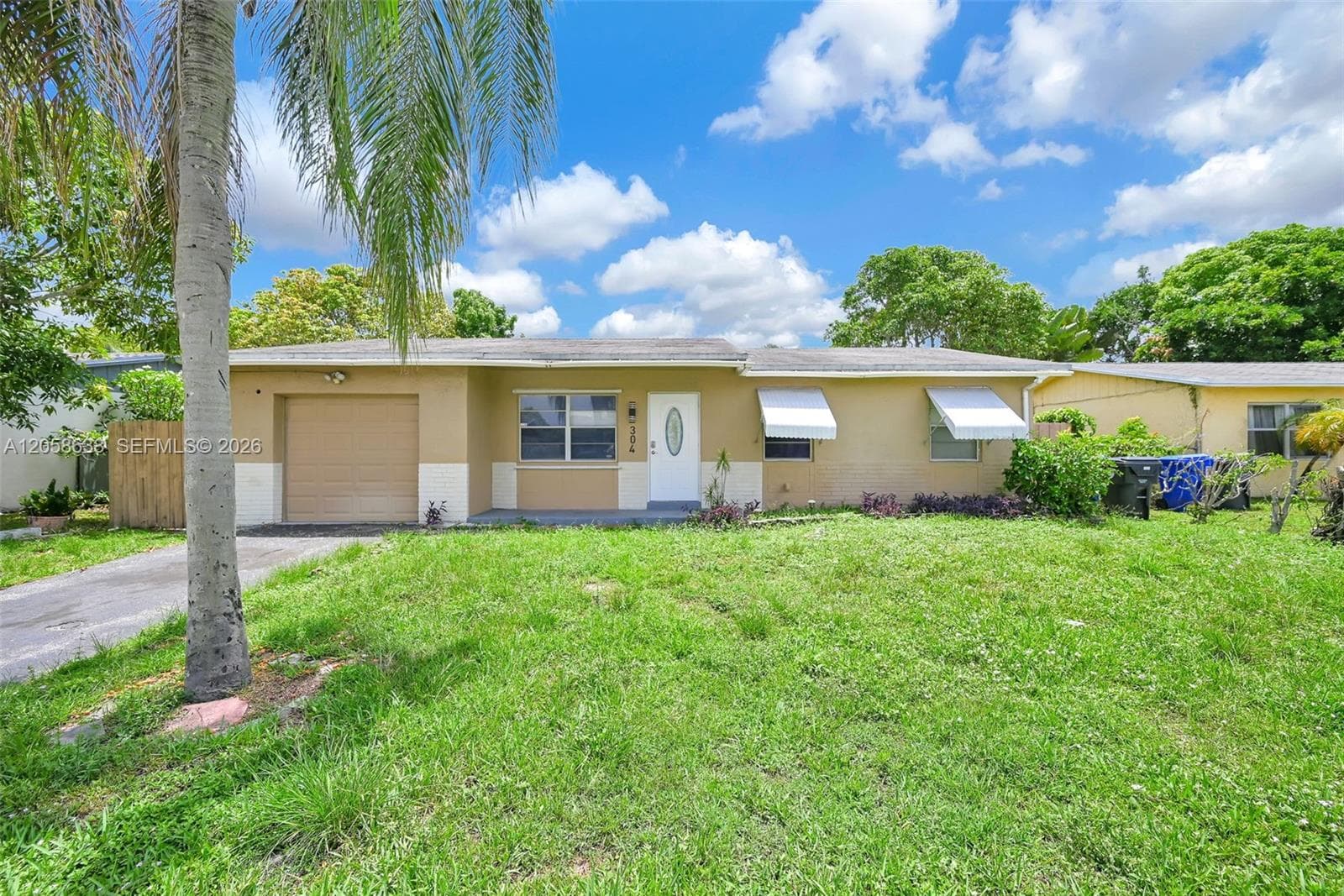 304 SW 77th Ave, North Lauderdale, FL 33068 photo 2