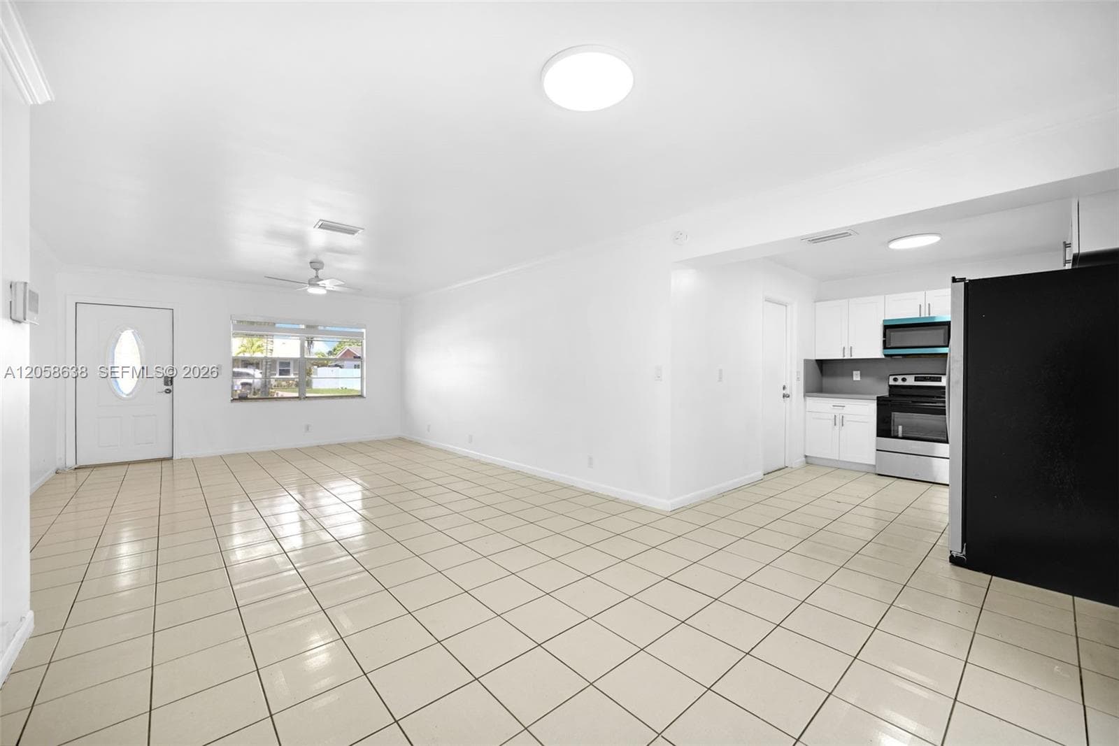 304 SW 77th Ave, North Lauderdale, FL 33068 photo 5