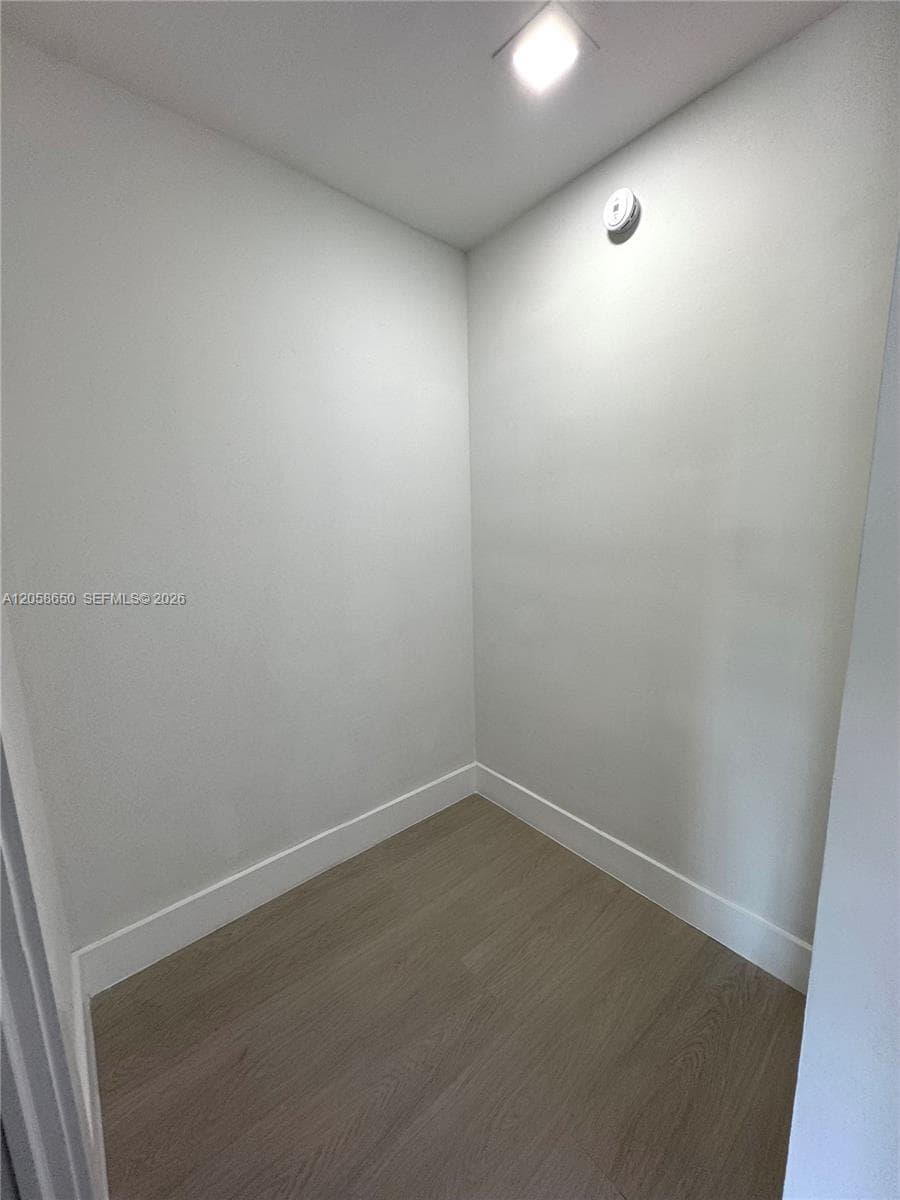 300 Bayview Dr # 1201, Sunny Isles Beach, FL 33160 photo 5