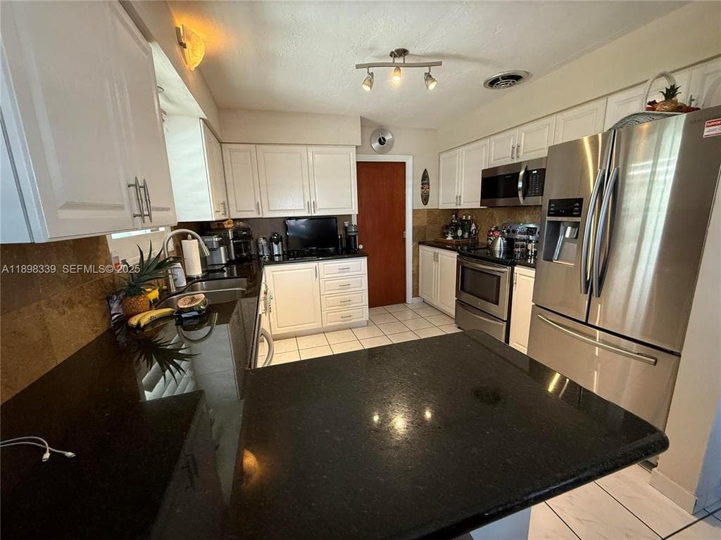 1743 RODMAN Street, Hollywood, FL 33020 photo 4