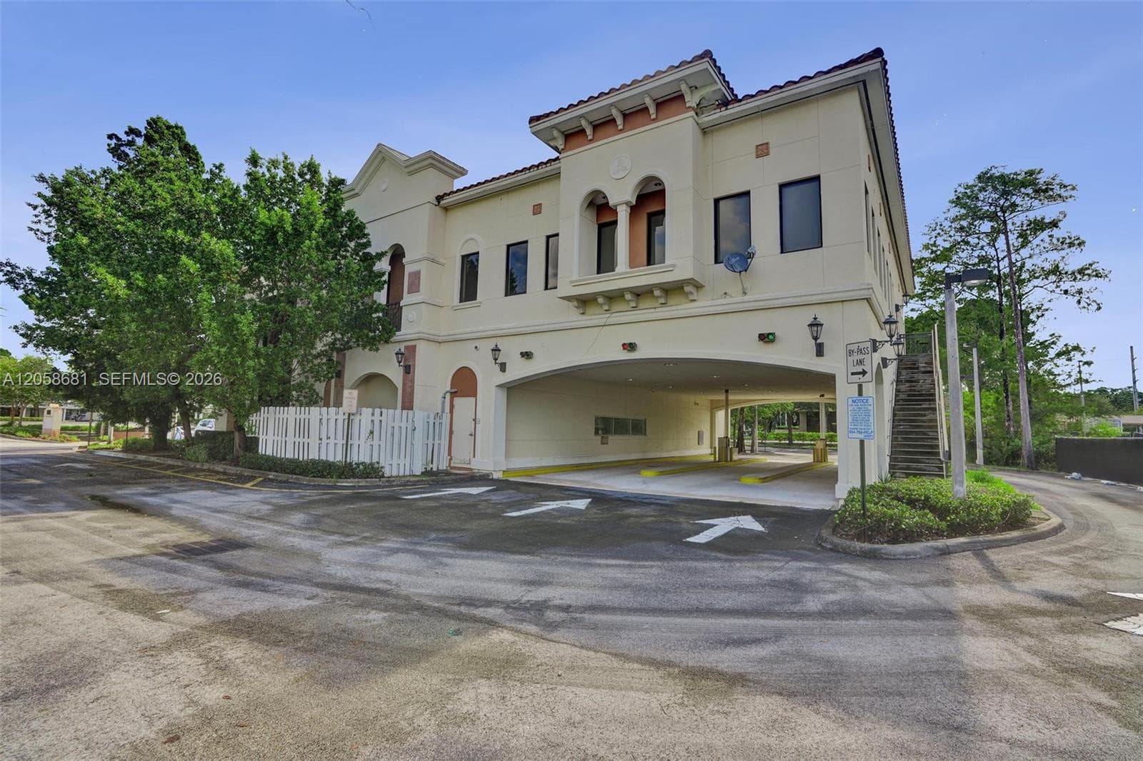 8850 W Oakland Park Blvd, Sunrise, FL 33351 photo 4
