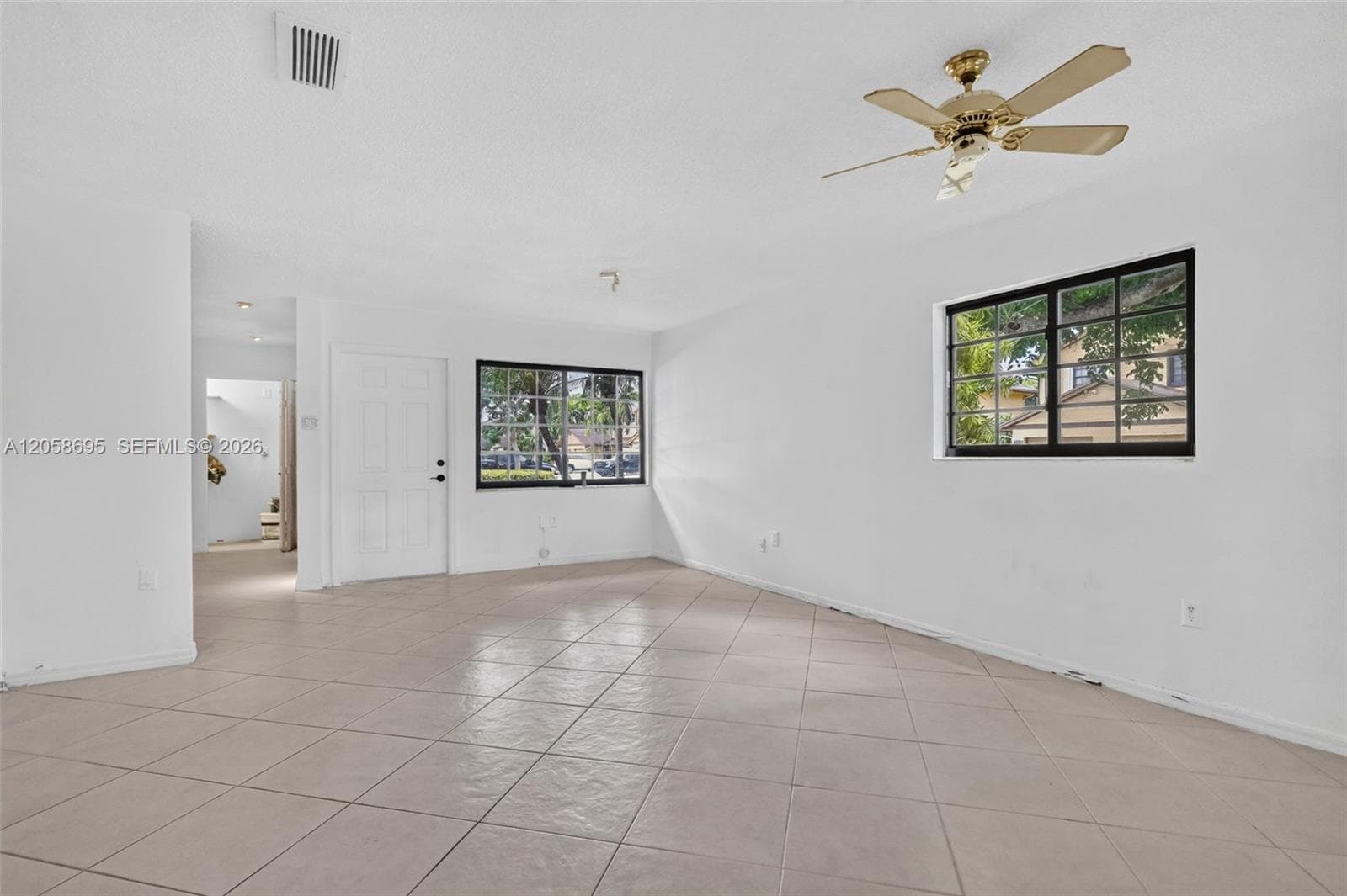 1130 NE 210th Ter, Miami, FL 33179 photo 3