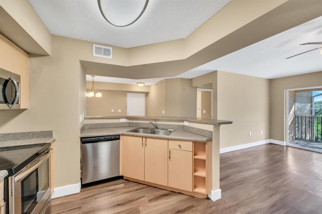 3702 NW MEDITERRANEAN Lane # 103, Jensen Beach, FL 34957