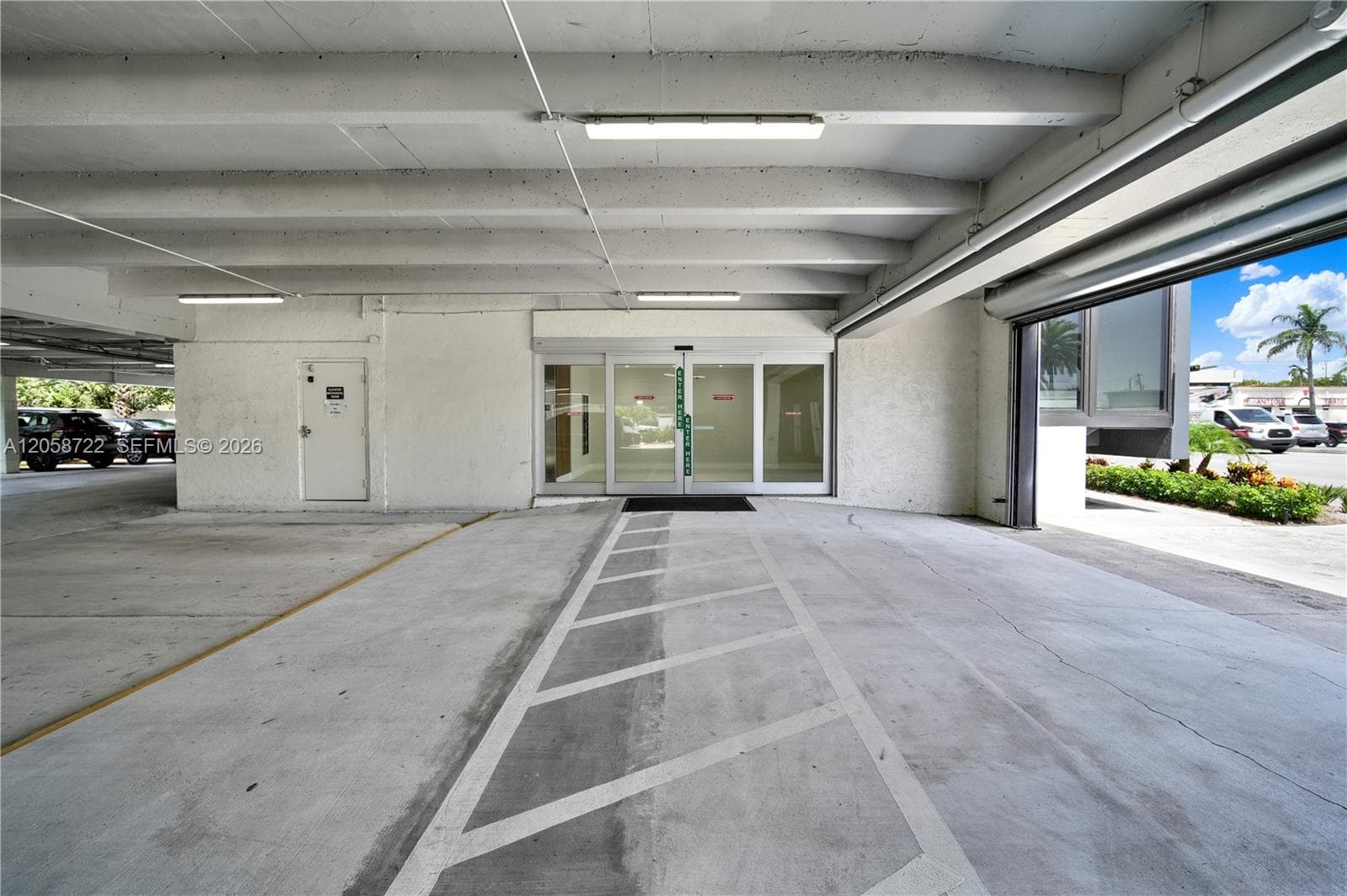 5740 Hollywood Blvd, Hollywood, FL 33021 photo 2