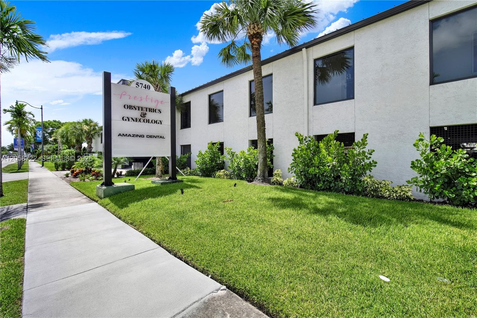 5740 Hollywood Blvd, Hollywood, FL 33021 photo 4