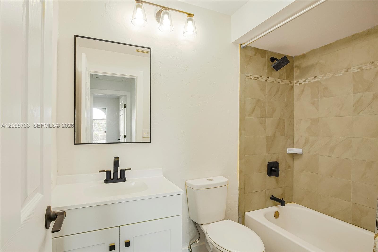 2935 SW 1st Pl, Cape Coral, FL 33914 photo 5
