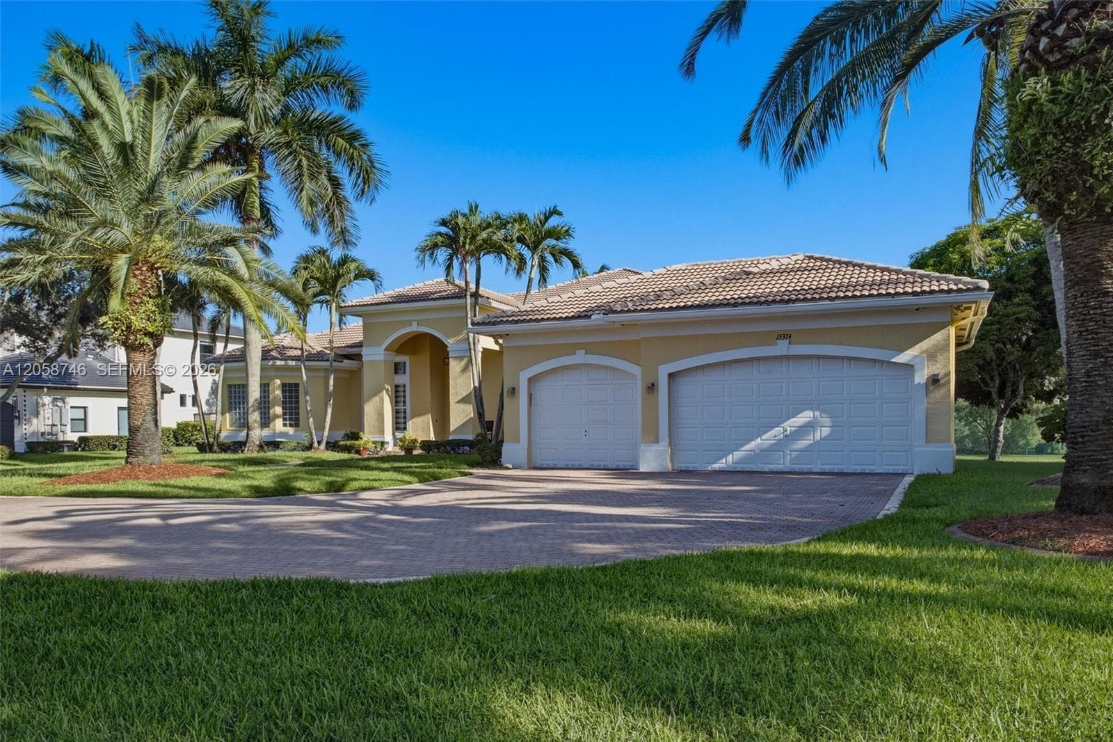 15374 SW 34th St, Davie, FL 33331 photo 2