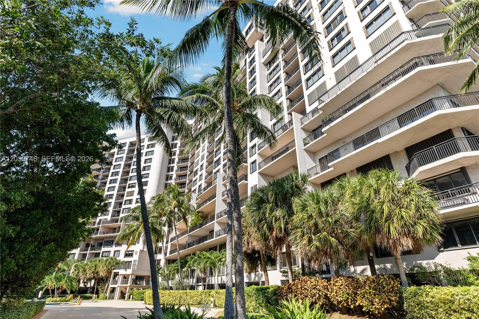 540 Brickell Key Dr # 719, Miami, FL 33131 photo 2