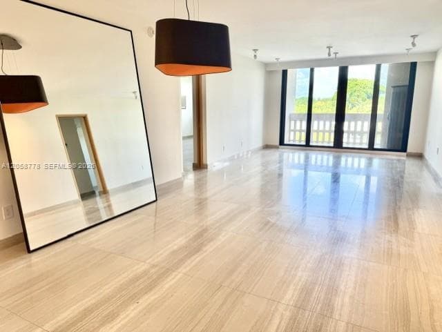 90 Edgewater Dr # 515, Coral Gables, FL 33133 photo 2