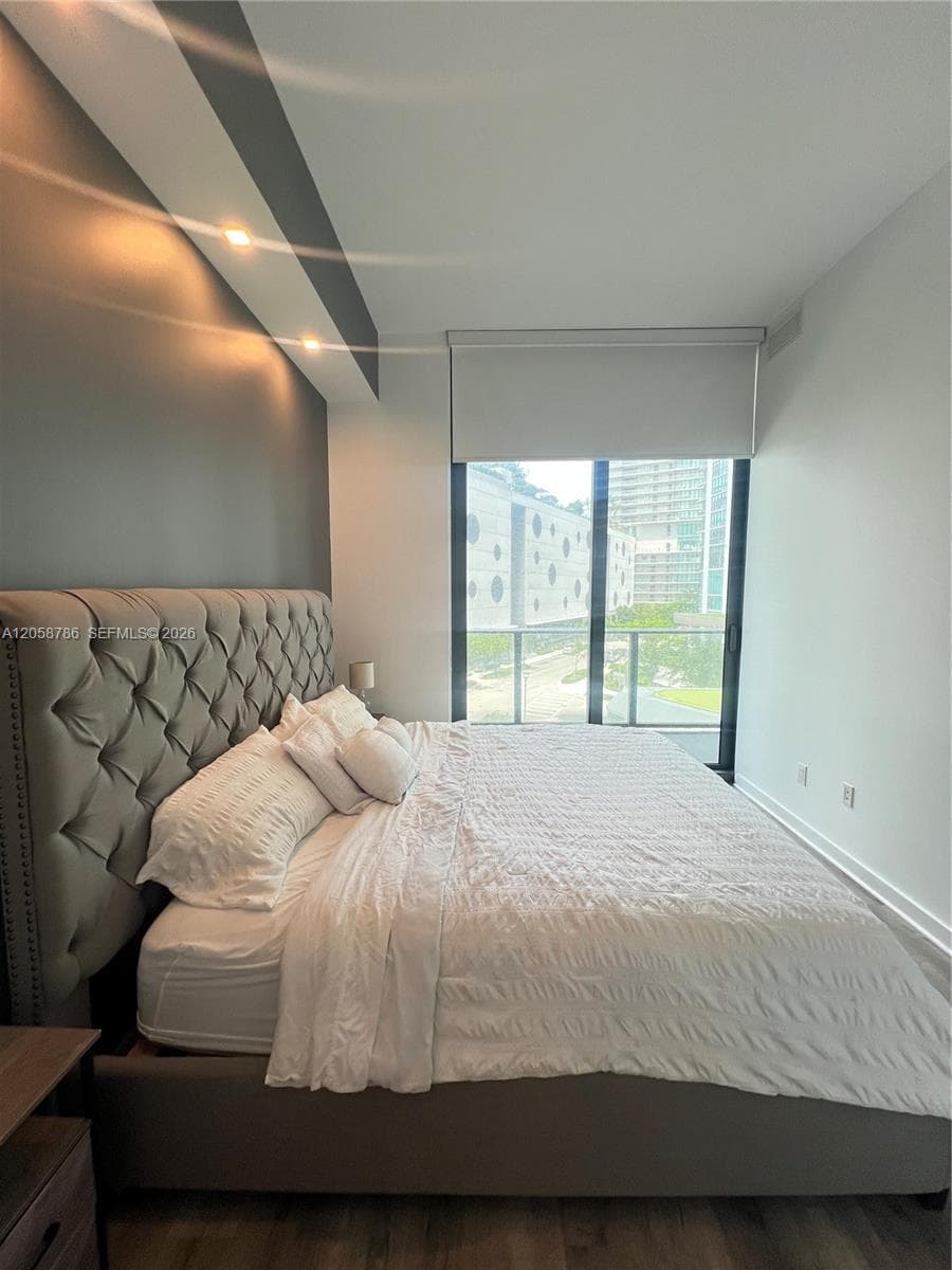 501 NE 31st St # 202, Miami, FL 33137 photo 4
