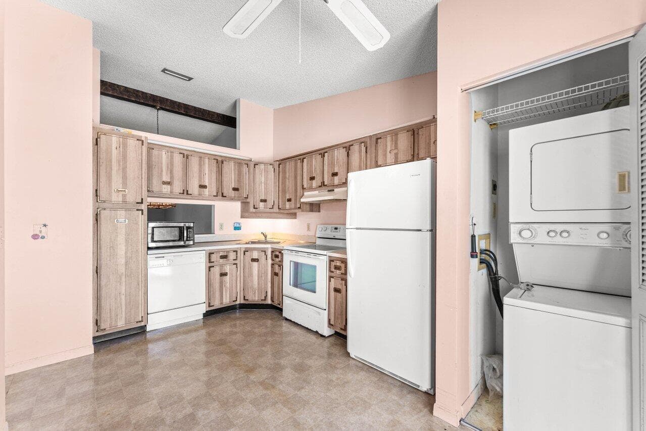 1024 Green Pine Boulevard # I, West Palm Beach, FL 33409 photo 5