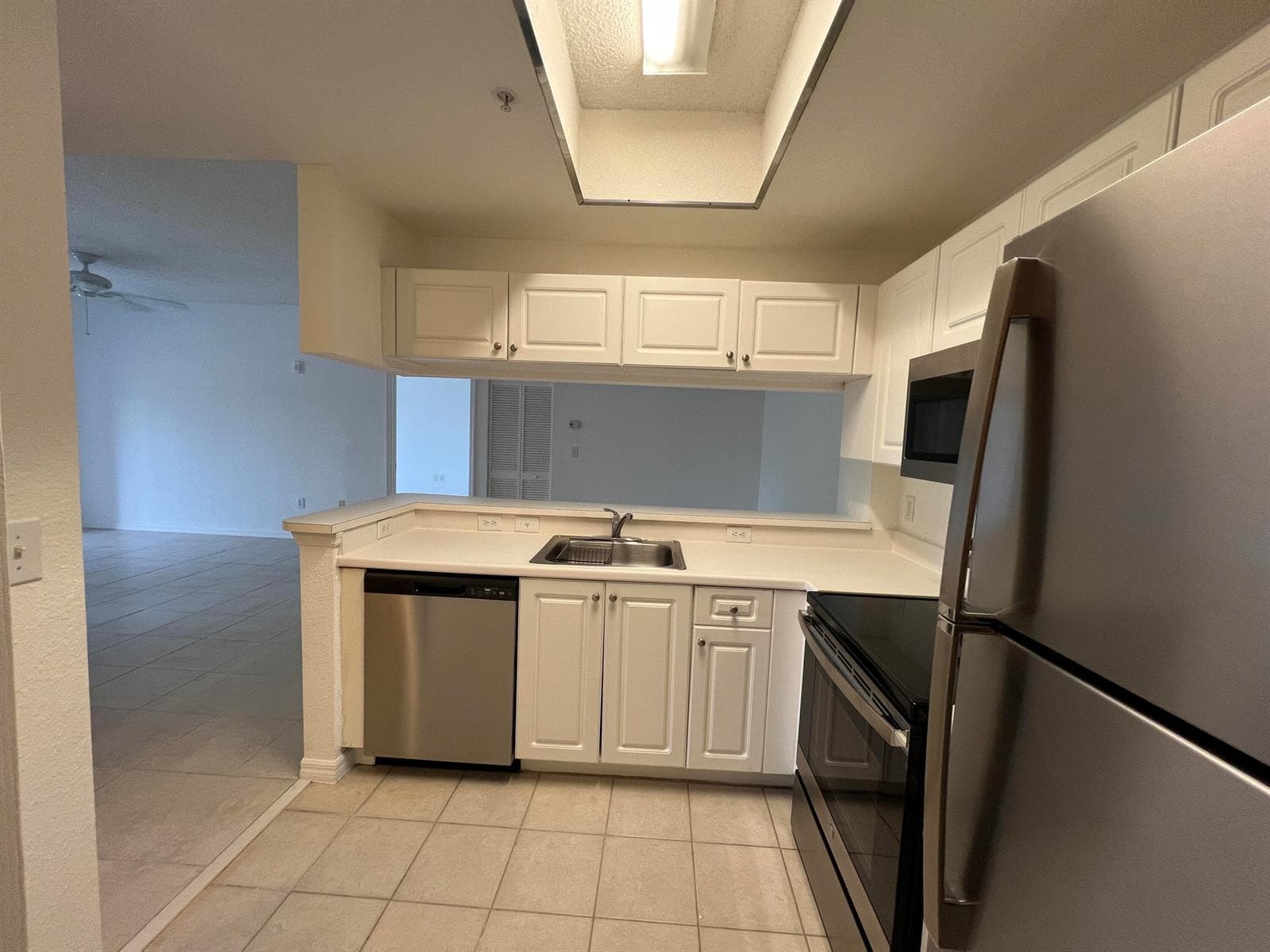 2812 GRANDE Parkway # 301, Palm Beach Gardens, FL 33410 photo 3