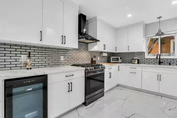 3204 Robbins Rd, Pompano Beach, FL 33062 photo 4