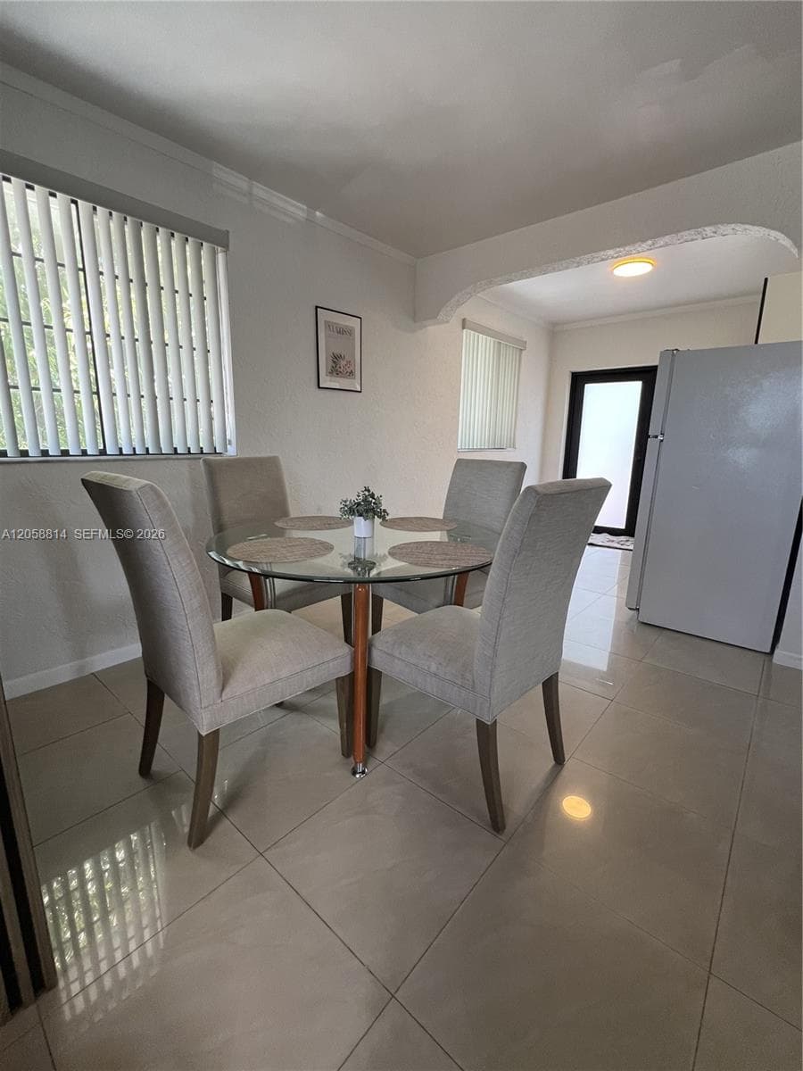 961 E 9th St, Hialeah, FL 33010 photo 4