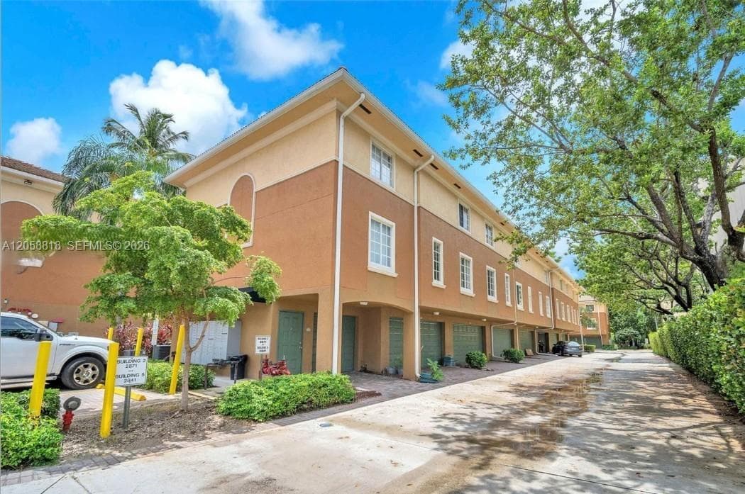 2845 NE 185th St # 903, Aventura, FL 33180 photo 4