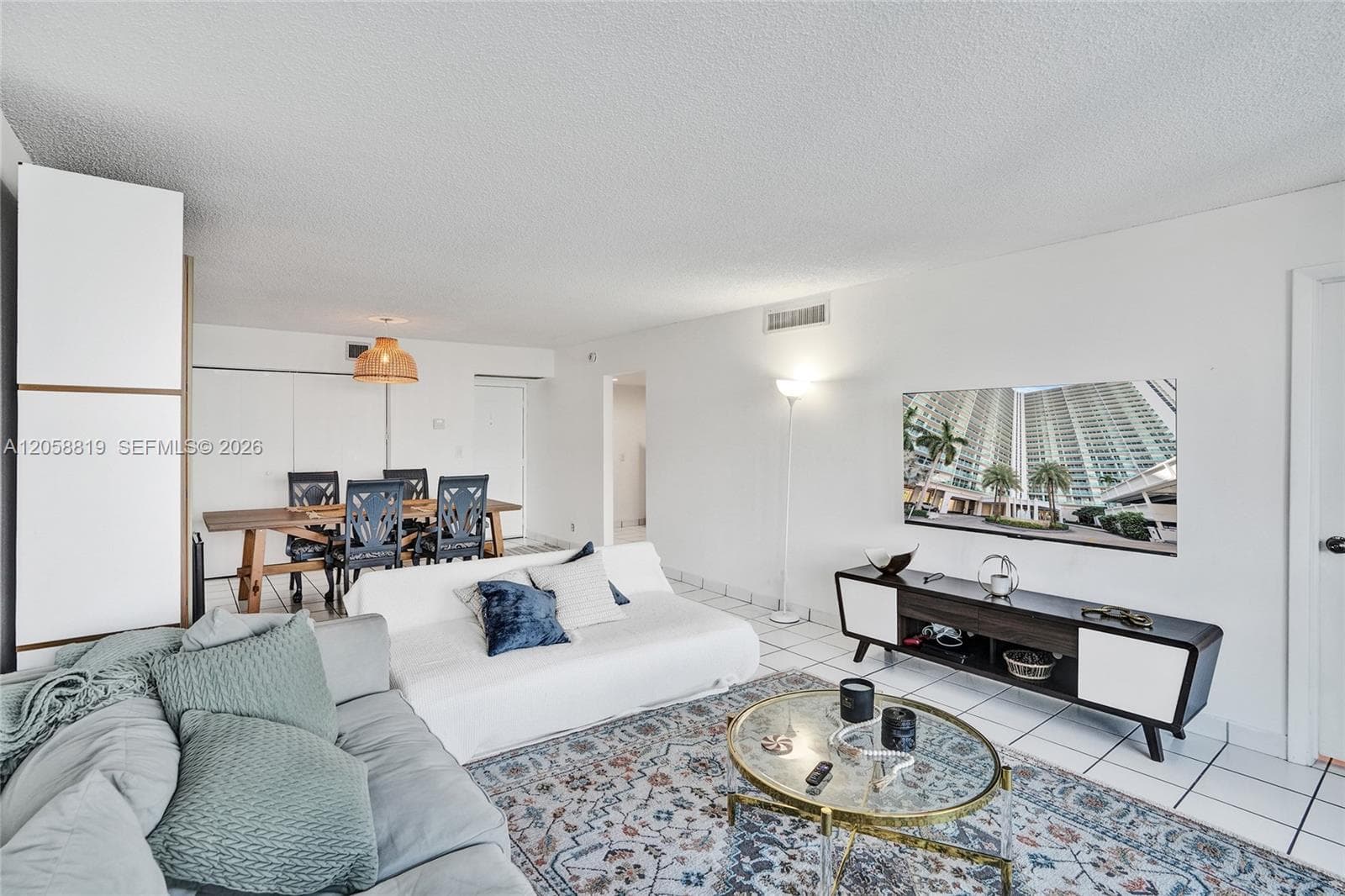 100 Bayview Dr # 401, Sunny Isles Beach, FL 33160 photo 3