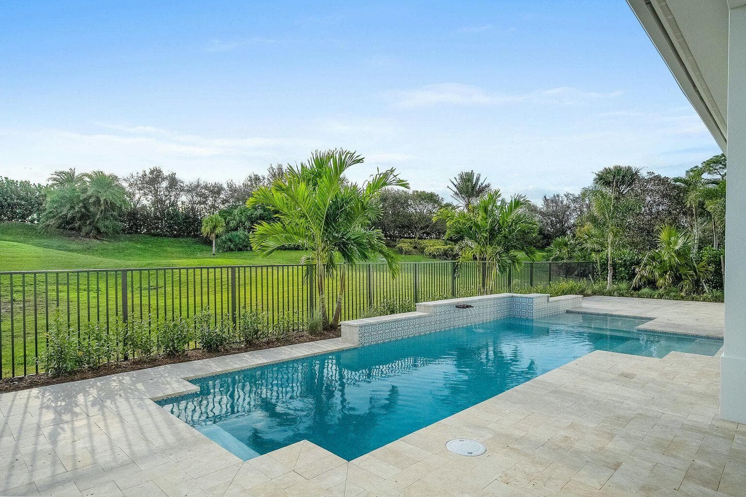 110 SE Via Verona, Port St. Lucie, FL 34984 photo 2