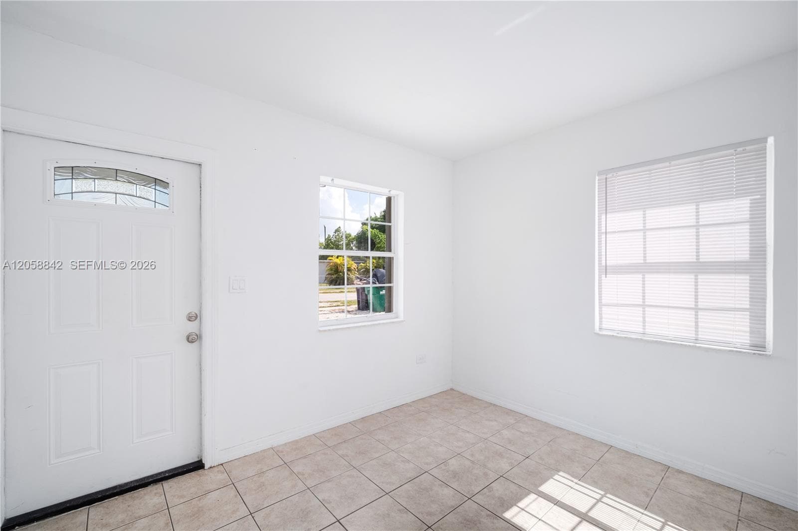15431 Harding Ln, Homestead, FL 33033 photo 4