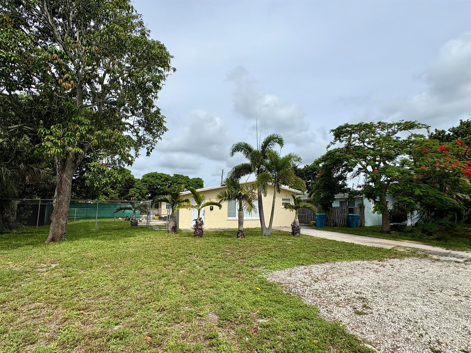 417 NE 2nd Street, Boynton Beach, FL 33435 photo 2