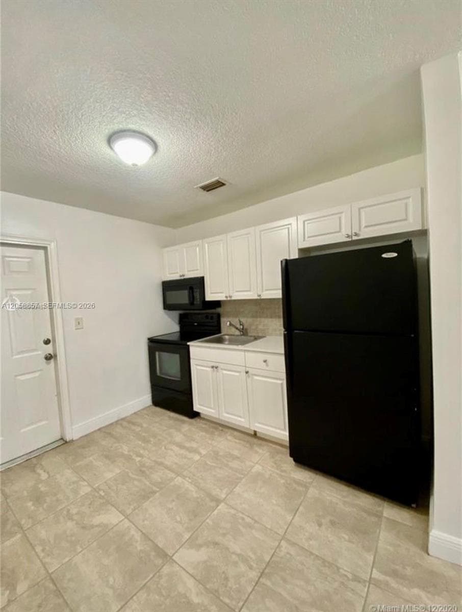 4141 SW 20th St # 3, West Park, FL 33023 photo 2