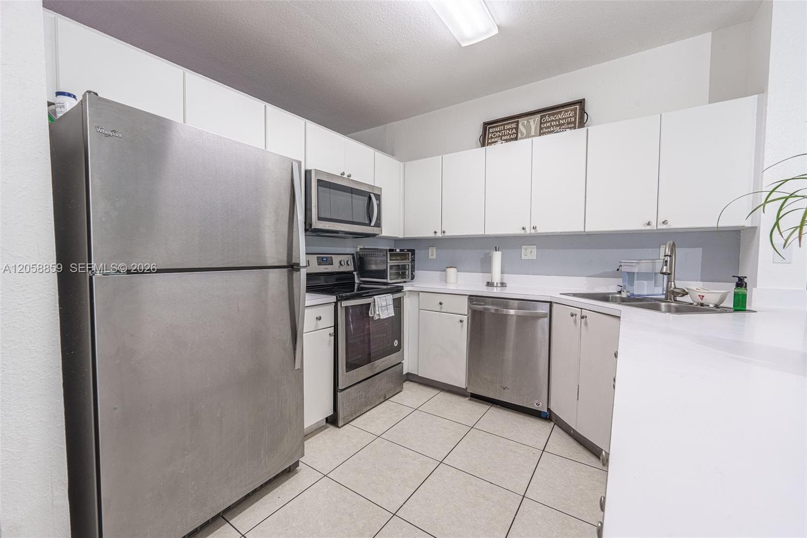 6930 NW 179th St # 304-8, Hialeah, FL 33015 photo 4
