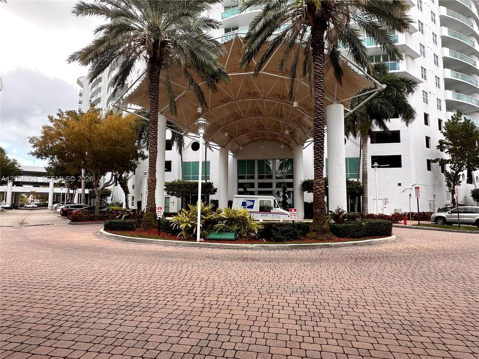 7900 Harbor Island Dr # 1219, North Bay Village, FL 33141 photo 3