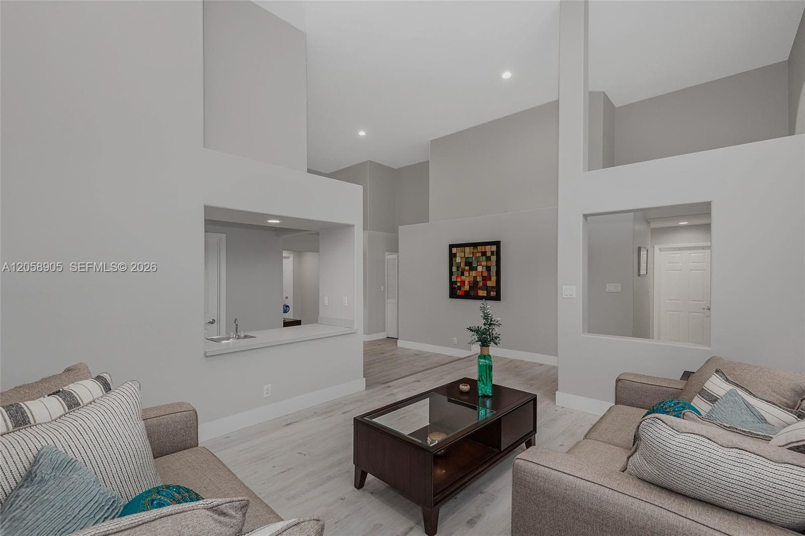 945 NW 202nd Ave, Pembroke Pines, FL 33029 photo 5