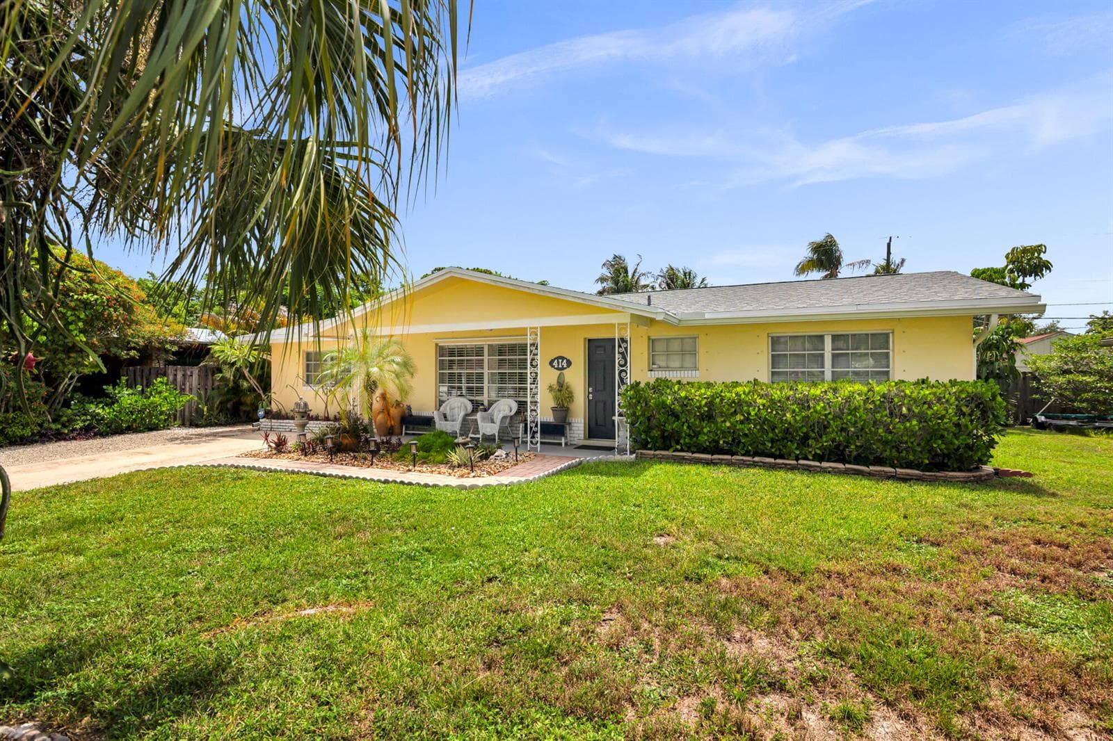 414 Pittsburgh Drive, Jupiter, FL 33458 photo 2