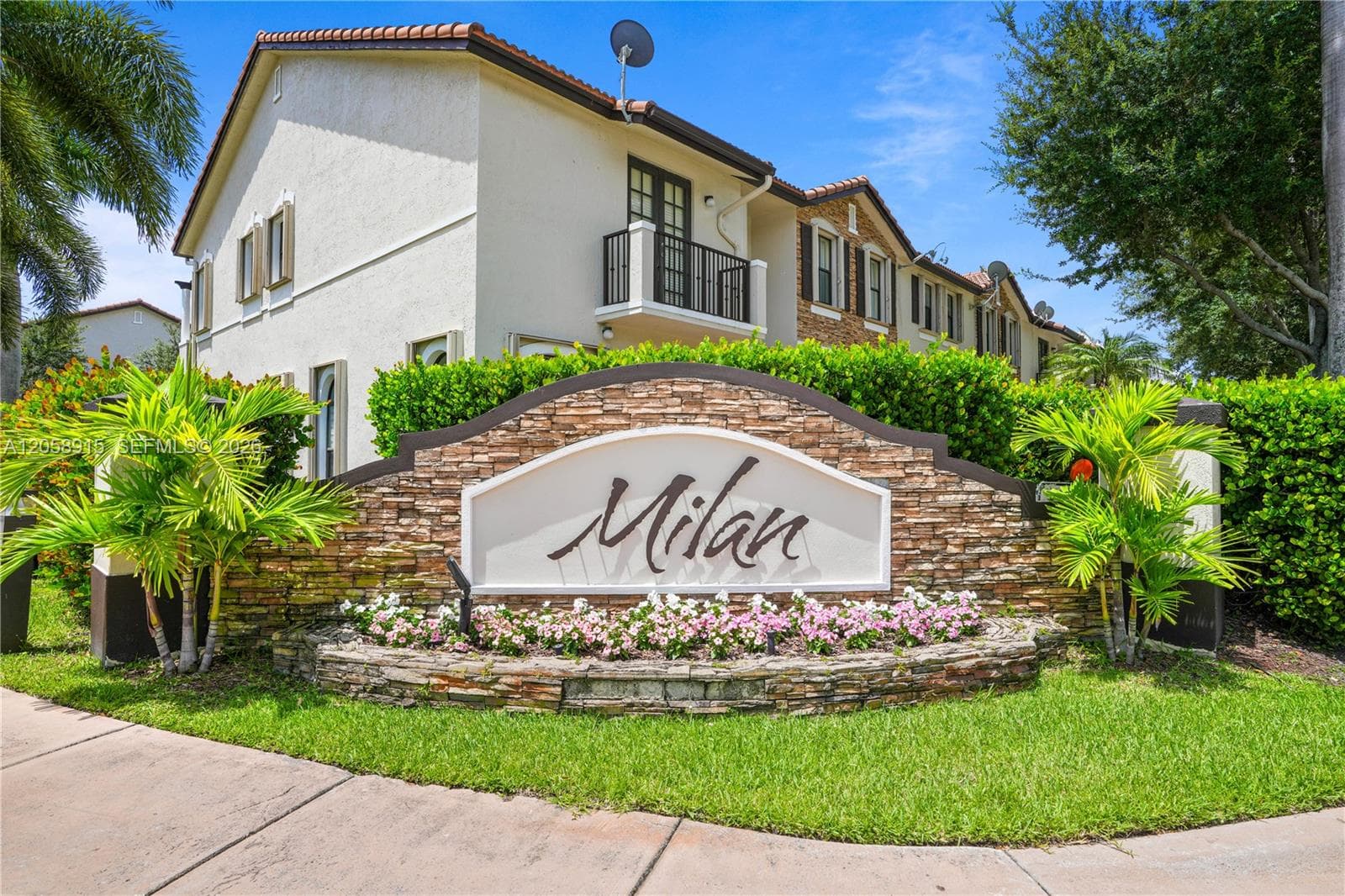 10341 NW 32nd Ter, Doral, FL 33172 photo 2