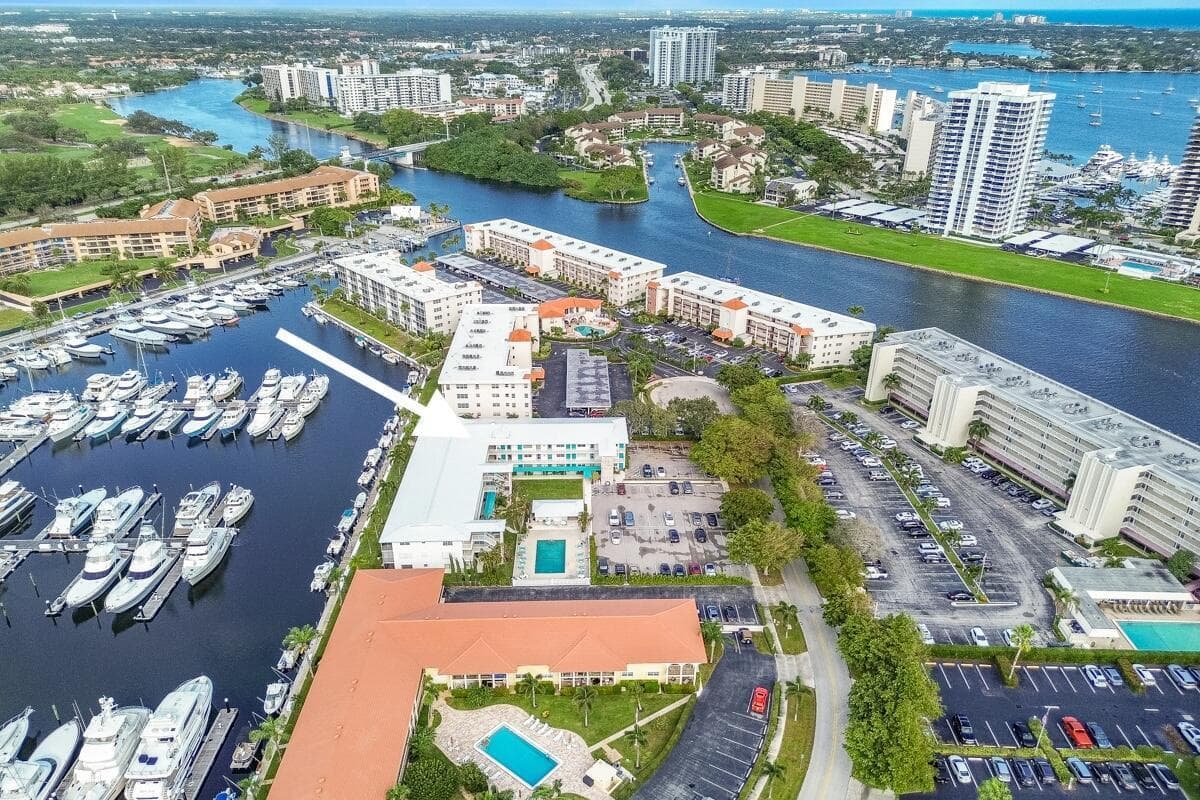 37 Yacht Club Drive # 303, North Palm Beach, FL 33408 photo 2
