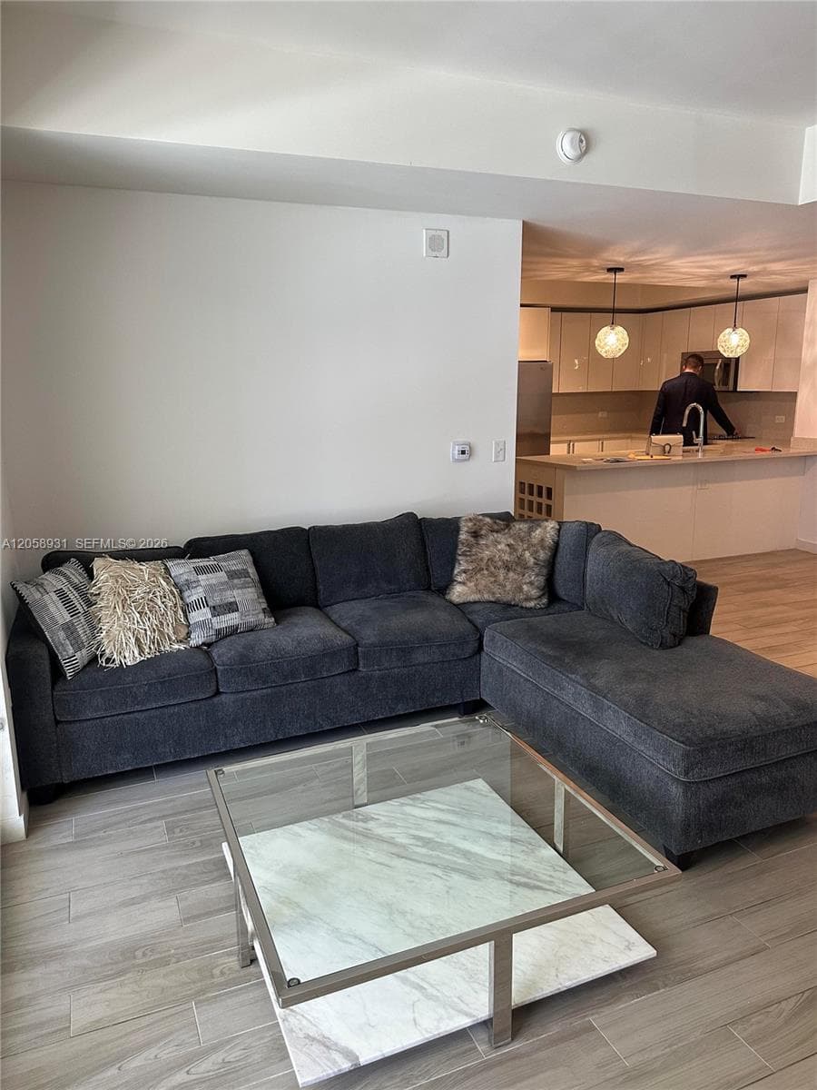 999 SW 1st Ave # 1716, Miami, FL 33130 photo 3