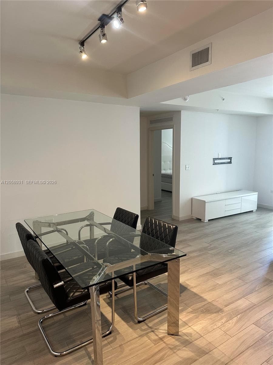 999 SW 1st Ave # 1716, Miami, FL 33130 photo 5