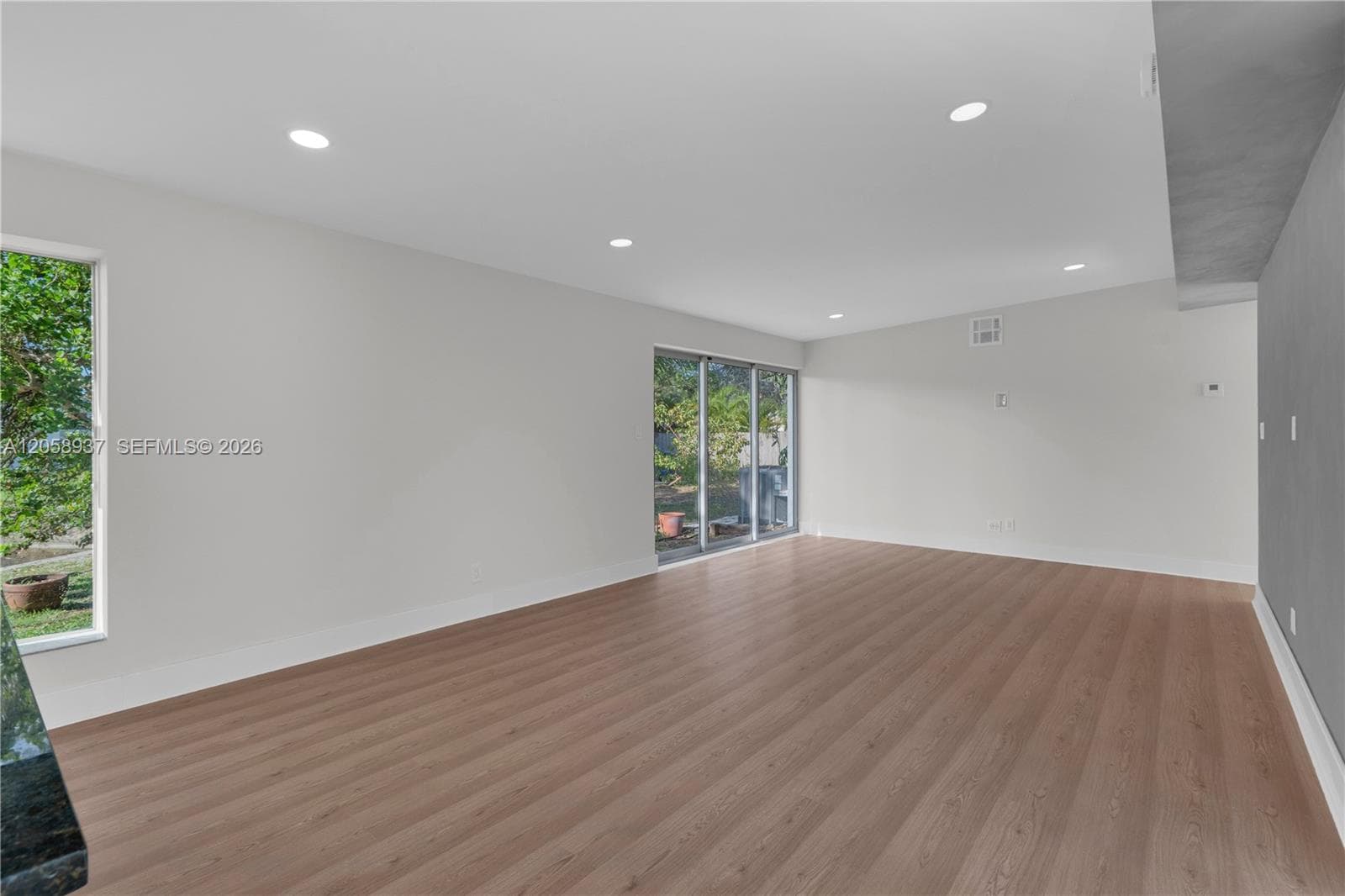 5801 NW 20th St, Margate, FL 33063 photo 4