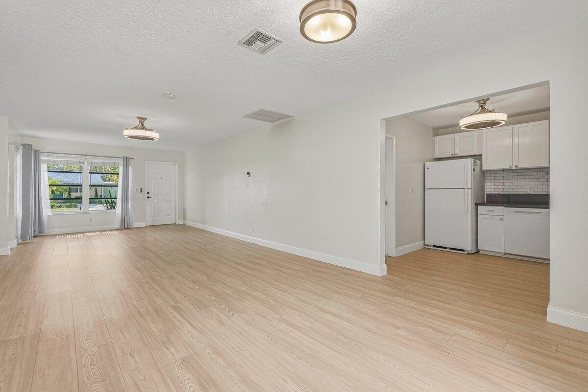 254 SW 6th Street, Dania Beach, FL 33004 photo 2