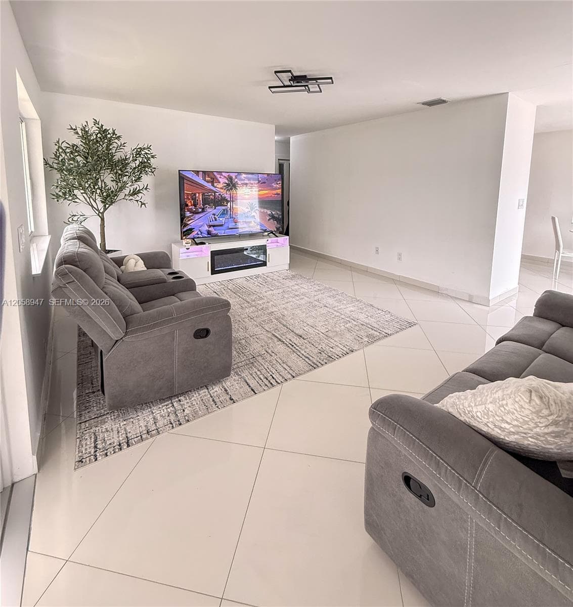 20130 SW 106th Ave, Cutler Bay, FL 33189 photo 4