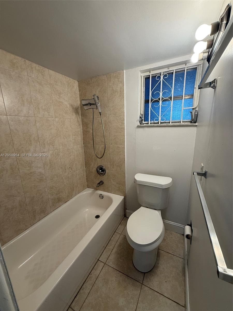 8841 W Flagler St # 202, Miami, FL 33174 photo 4