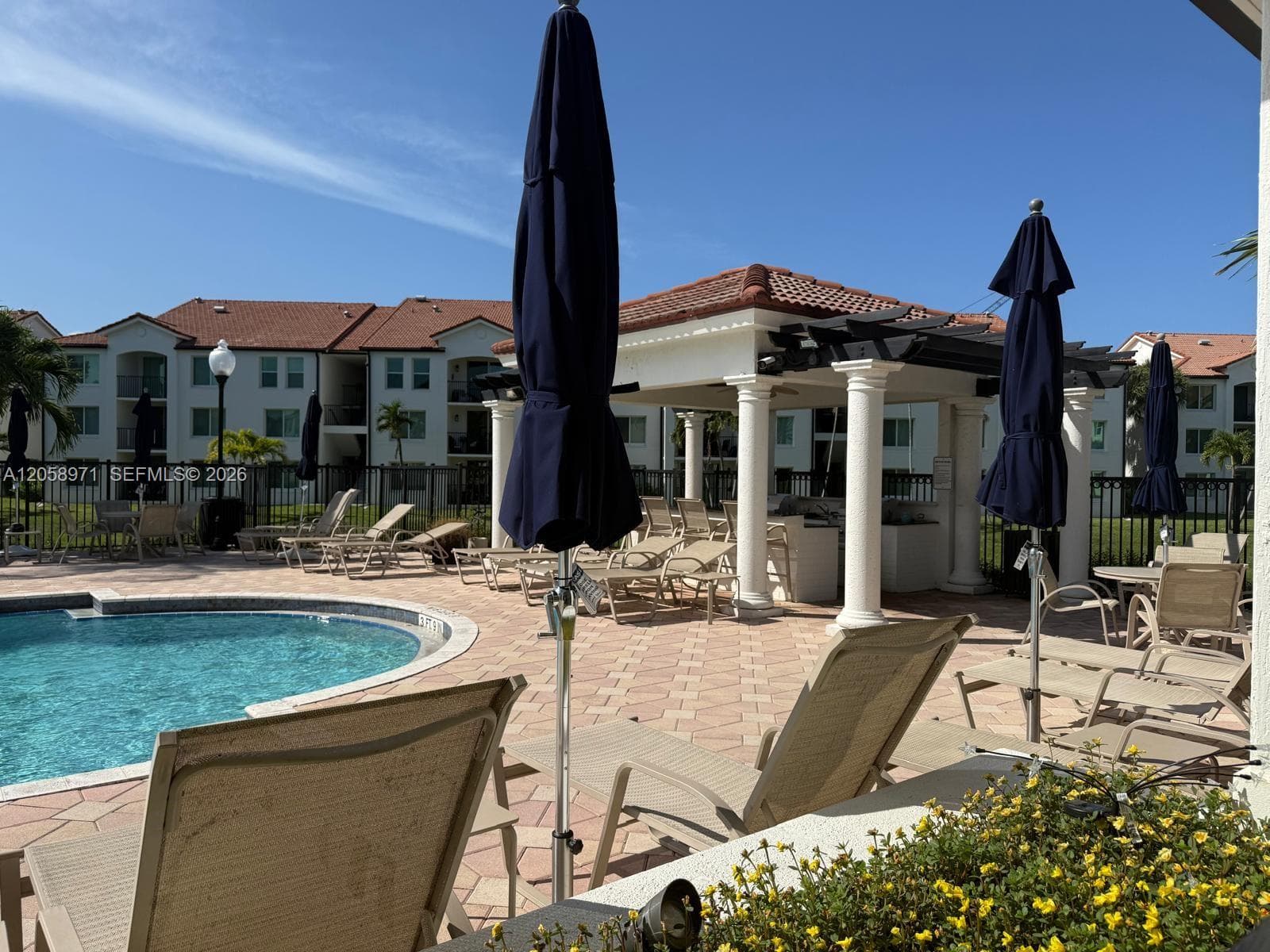401 Villa Cir # 401, Boynton Beach, FL 33435